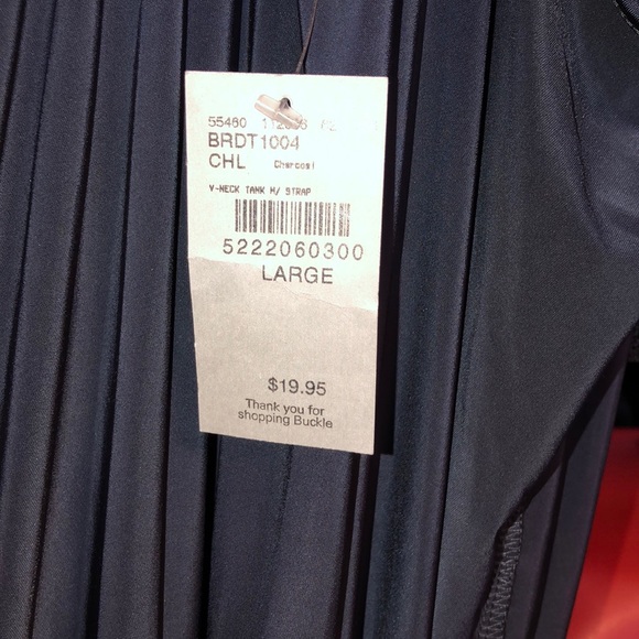 Buckle tank top - Picture 2 of 3